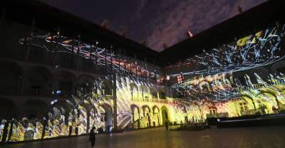 Pół nocy trwały próby do spektaklu na Wawelu, to ma być wielkie widowisko - zdjęcie 28