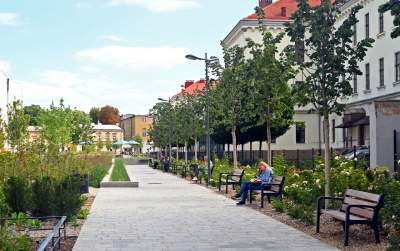 Ogród książki już otwarty, piękne miejsce spotkań i kontaktu z literaturą - zdjęcie 2
