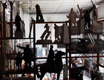 Idealne połączenie natury i sztuki, galeria rzeźb Mariana Koniecznego otwarta - zdjęcie 24