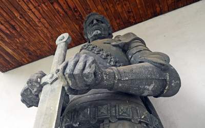 Idealne połączenie natury i sztuki, galeria rzeźb Mariana Koniecznego otwarta - zdjęcie 11