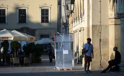 Rynek Główny o poranku, godzina szósta minut trzydzieści... - zdjęcie 7
