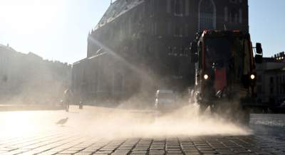 Rynek Główny o poranku, godzina szósta minut trzydzieści... - zdjęcie 14