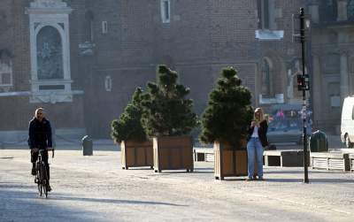 Rynek Główny o poranku, godzina szósta minut trzydzieści... - zdjęcie 17