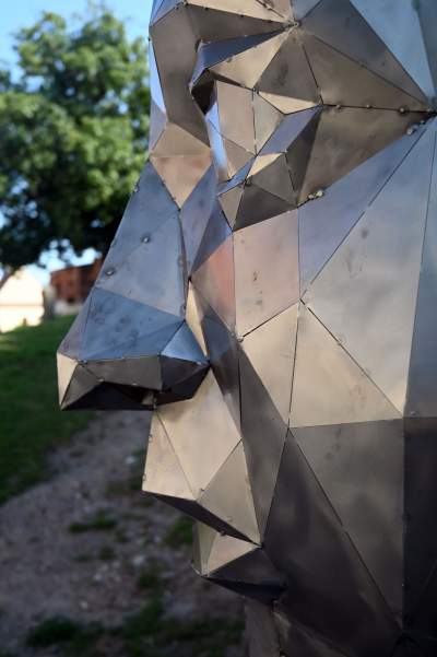 „Kobieta w czepcu – głowa wawelska”, ta rzeźba ma intrygować... - zdjęcie 7