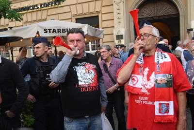 Specjalny pokaz filmu "Zielona granica", protesty zwolenników i przeciwników - zdjęcie 20