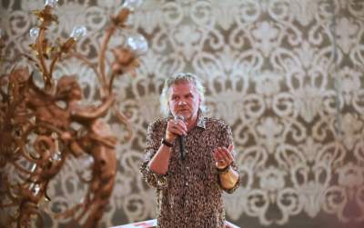 To nie  jest zwykły żyrandol, zużyte żarówki sprzedają się jak świeże bułeczki - zdjęcie 24