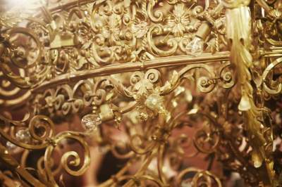 To nie  jest zwykły żyrandol, zużyte żarówki sprzedają się jak świeże bułeczki - zdjęcie 19