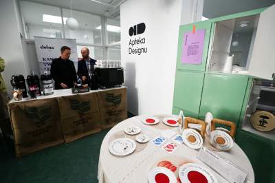 Apteka Designu: w ponurym budynku urządzono piękną przestrzeń - zdjęcie 23