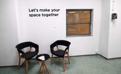 Apteka Designu: w ponurym budynku urządzono piękną przestrzeń - zdjęcie 7