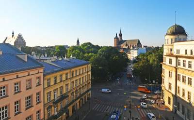 To była siedziba medialnego imperium, przypomniano o jego twórcy - zdjęcie 26