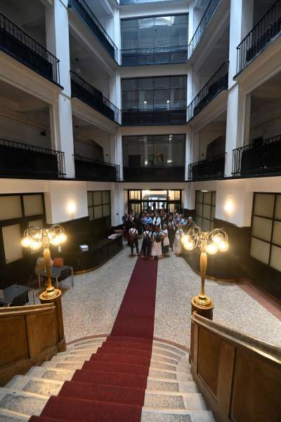 To była siedziba medialnego imperium, przypomniano o jego twórcy - zdjęcie 10