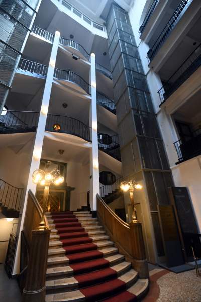 To była siedziba medialnego imperium, przypomniano o jego twórcy - zdjęcie 2