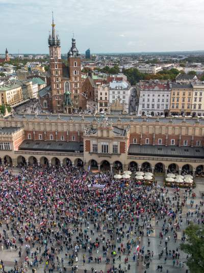 Nie mogli pojechać na marsz do Warszawy, wysłali wsparcie z Krakowa - zdjęcie 26