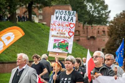Nie mogli pojechać na marsz do Warszawy, wysłali wsparcie z Krakowa - zdjęcie 5