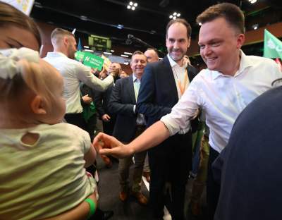 Hołownia i Kosiniak-Kamysz na konwencji w Krakowie: "obalimy zły rząd PiS" - zdjęcie 2