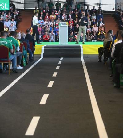 Hołownia i Kosiniak-Kamysz na konwencji w Krakowie: "obalimy zły rząd PiS" - zdjęcie 12