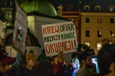 Palestyńczycy przeszli ulicami Krakowa, antyizraelski protest - zdjęcie 23