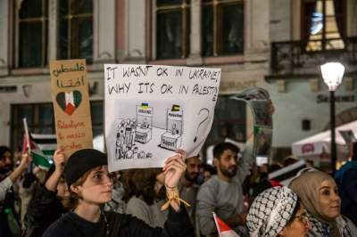 Palestyńczycy przeszli ulicami Krakowa, antyizraelski protest - zdjęcie 20