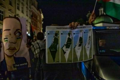 Palestyńczycy przeszli ulicami Krakowa, antyizraelski protest - zdjęcie 21