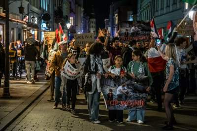 Palestyńczycy przeszli ulicami Krakowa, antyizraelski protest - zdjęcie 9