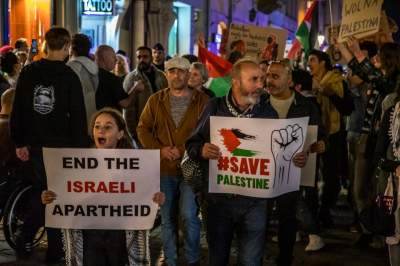 Palestyńczycy przeszli ulicami Krakowa, antyizraelski protest - zdjęcie 7