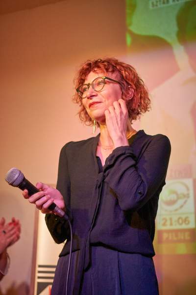 Wybory w Krakowie: długie kolejki do późnej nocy i świętowanie w partyjnych sztabach - zdjęcie 24