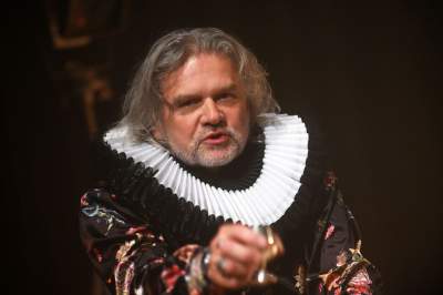 „Komediantka” przewrotna adaptacja sztuki Antoniego Czechowa i Thomasa Berhnarda - zdjęcie 11