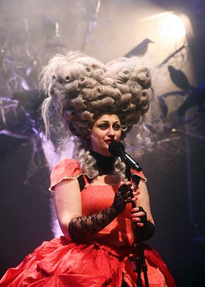 „Komediantka” przewrotna adaptacja sztuki Antoniego Czechowa i Thomasa Berhnarda - zdjęcie 2