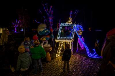 To miejsce uwielbiają nie tylko dzieci, ogród świateł znów zachwyca - zdjęcie 25