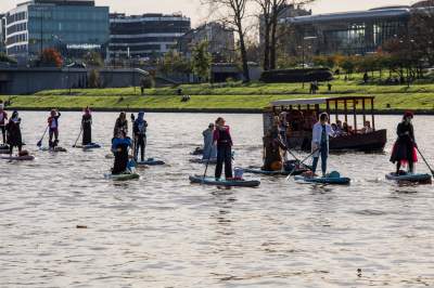 Halloween na Wiśle, przepłynęła fala "strachu potwora wszelakiego" - zdjęcie 2