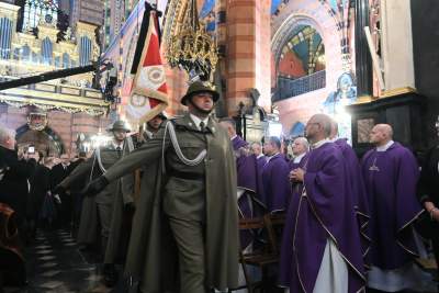 Pogrzeb Wandy Półtawskiej, państwowy charakter uroczystości - zdjęcie 1