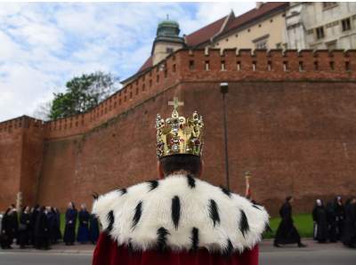 Procesja z Wawelu na Skałkę: w tym roku w cieniu skandali - zdjęcie 3