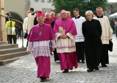 Procesja z Wawelu na Skałkę: w tym roku w cieniu skandali - zdjęcie 4
