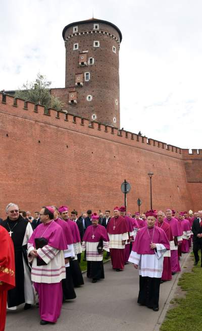 Procesja z Wawelu na Skałkę: w tym roku w cieniu skandali - zdjęcie 16