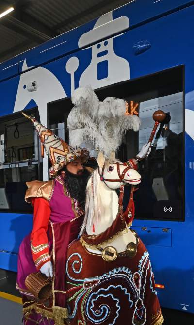 Lajkonik przyłożył buławą Lajkonikowi, na szczęście - zdjęcie 1