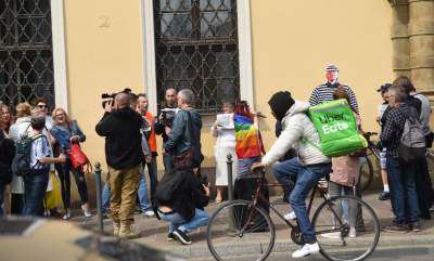 "Lękajcie się": pikieta przed krakowską kurią (maj 2019) - zdjęcie 14