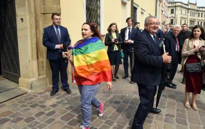 "Lękajcie się": pikieta przed krakowską kurią (maj 2019) - zdjęcie 10