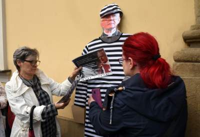 "Lękajcie się": pikieta przed krakowską kurią (maj 2019) - zdjęcie 5