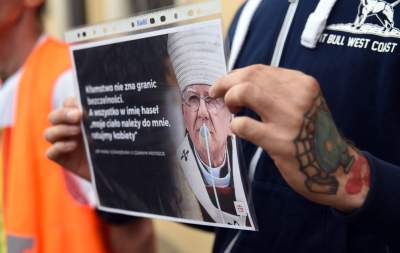 "Lękajcie się": pikieta przed krakowską kurią (maj 2019) - zdjęcie 17