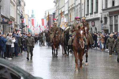 Krakowskie świętowanie niepodległości, bez nacjonalistycznych haseł - zdjęcie 15