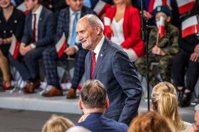 Kaczyński w Krakowie: "Cierpieć i umierać za ojczyznę to rzecz piękna" - zdjęcie 8