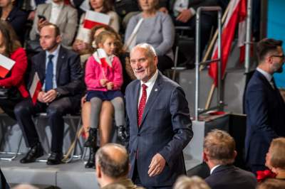 Kaczyński w Krakowie: "Cierpieć i umierać za ojczyznę to rzecz piękna" - zdjęcie 9