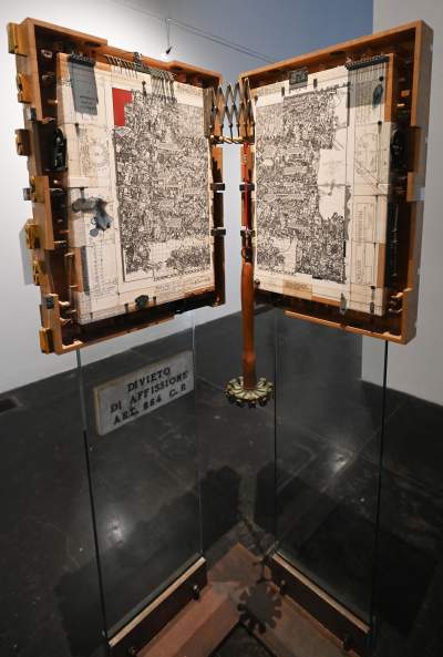 Intrygująca wystawa rektora krakowskiej ASP. "Artysta transmedialny" - zdjęcie 9