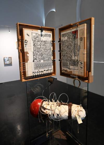 Intrygująca wystawa rektora krakowskiej ASP. "Artysta transmedialny" - zdjęcie 15