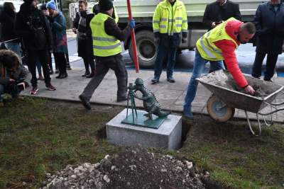 Osadzanie Smoka Geodety, początek Smoczego Szlaku w Krakowie - zdjęcie 7