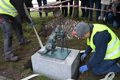 Osadzanie Smoka Geodety, początek Smoczego Szlaku w Krakowie - zdjęcie 6
