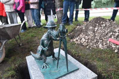 Osadzanie Smoka Geodety, początek Smoczego Szlaku w Krakowie - zdjęcie 9