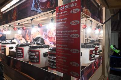 Ruszył jarmark bożonarodzeniowy, ceny nie zniechęcają - zdjęcie 16