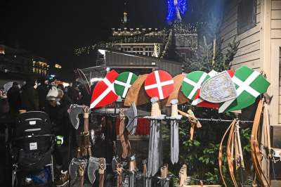 Ruszył jarmark bożonarodzeniowy, ceny nie zniechęcają - zdjęcie 13