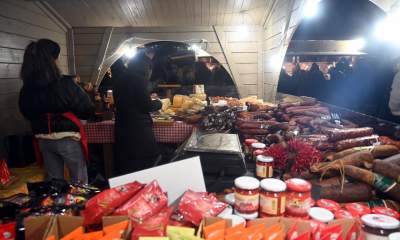 Ruszył jarmark bożonarodzeniowy, ceny nie zniechęcają - zdjęcie 17